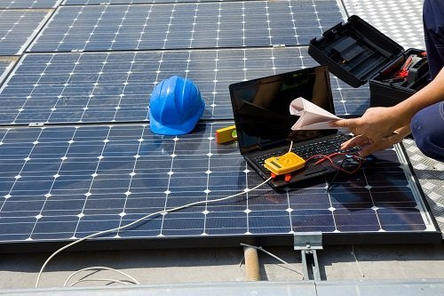 25 MW solar farm maintenance